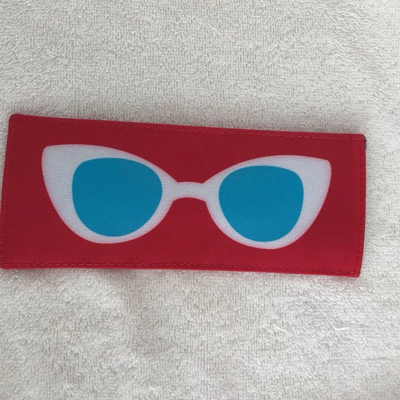 Make Up Case Haute Mess and canvas glasses case New never opened in original bag - Picture 2 of 5